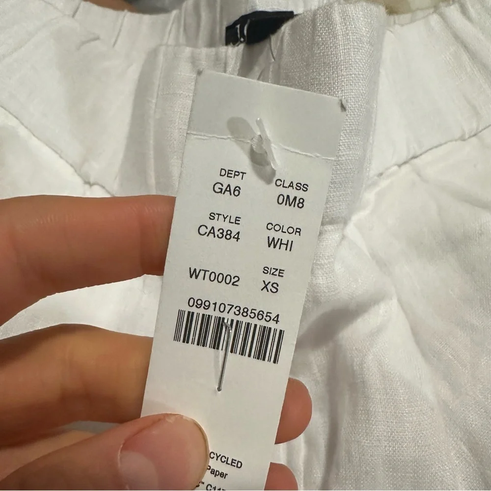 J crew Tropez short in linen white